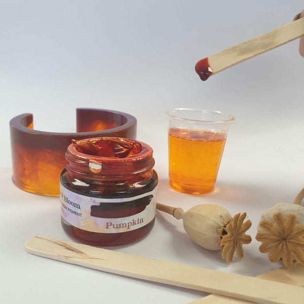 Transparent Resin Pigment: Pumpkin Amber