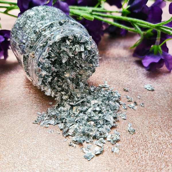 Lustrō Confetti: Imitation Gold Leaf Metal Flakes for Art!