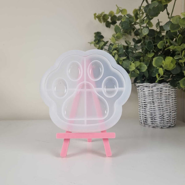 Silicone Moulds for Resin Crafts: The Pawfect Mould!